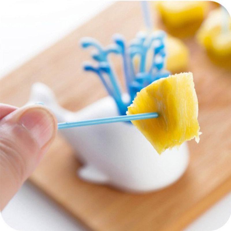Beluga Whale Fruit Fork Set - 16 Reusable Food-Grade ABS Forks, Eco-Friendly Toothpick Alternative with Anti-Slip Base for Parties, Snacks & Healthy Serving