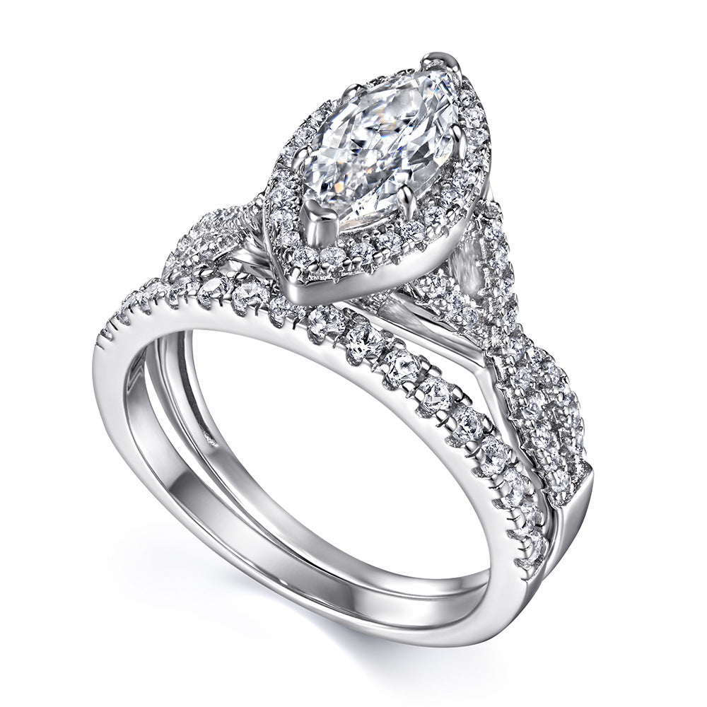 Pear Cut Diamond Wedding Ring Set In White Gold
