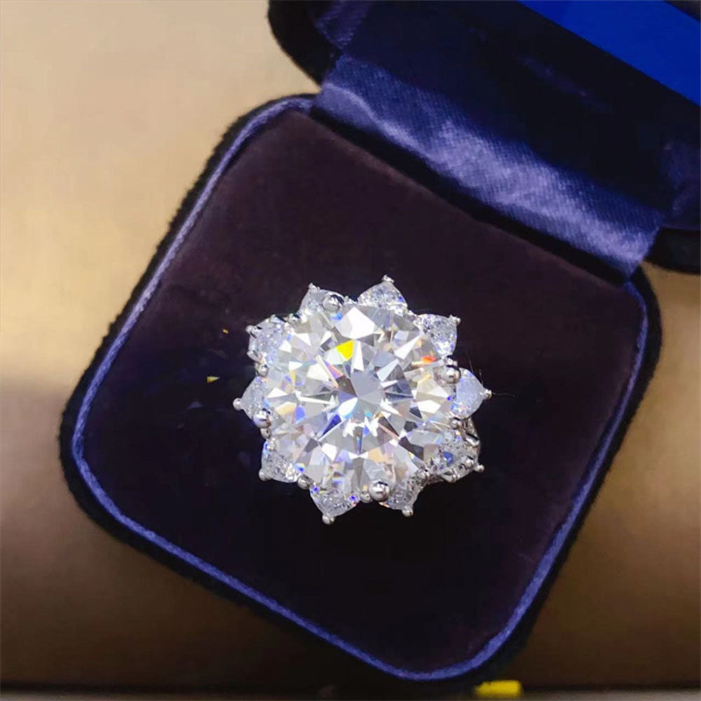 10 Carats Round Cut Lab Grown Diamond Engagement Rings