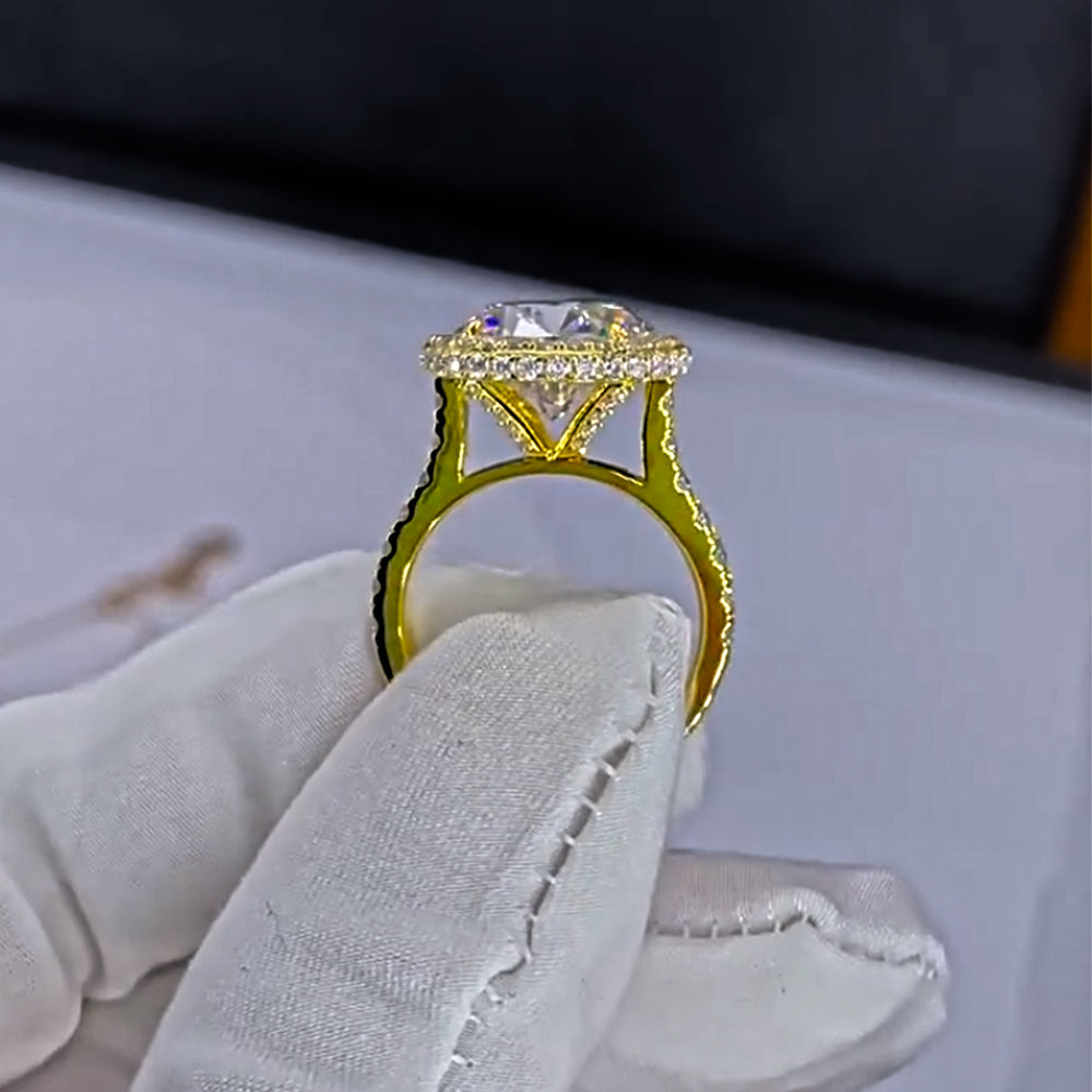 Magnificent Vintage 5 Carat Round Halo Diamond Ring D/VS1