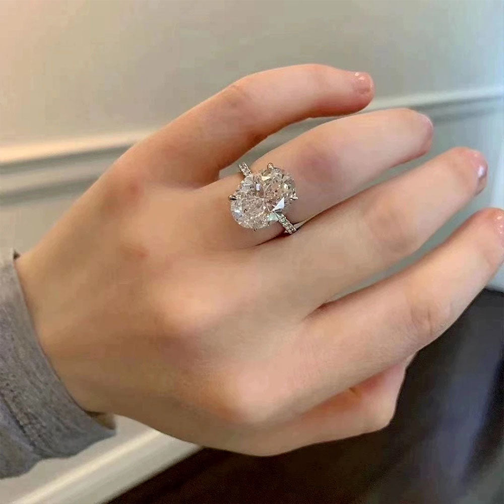 Oval Egg Shaped Diamond Rings Jewelry for Engagement Wedding