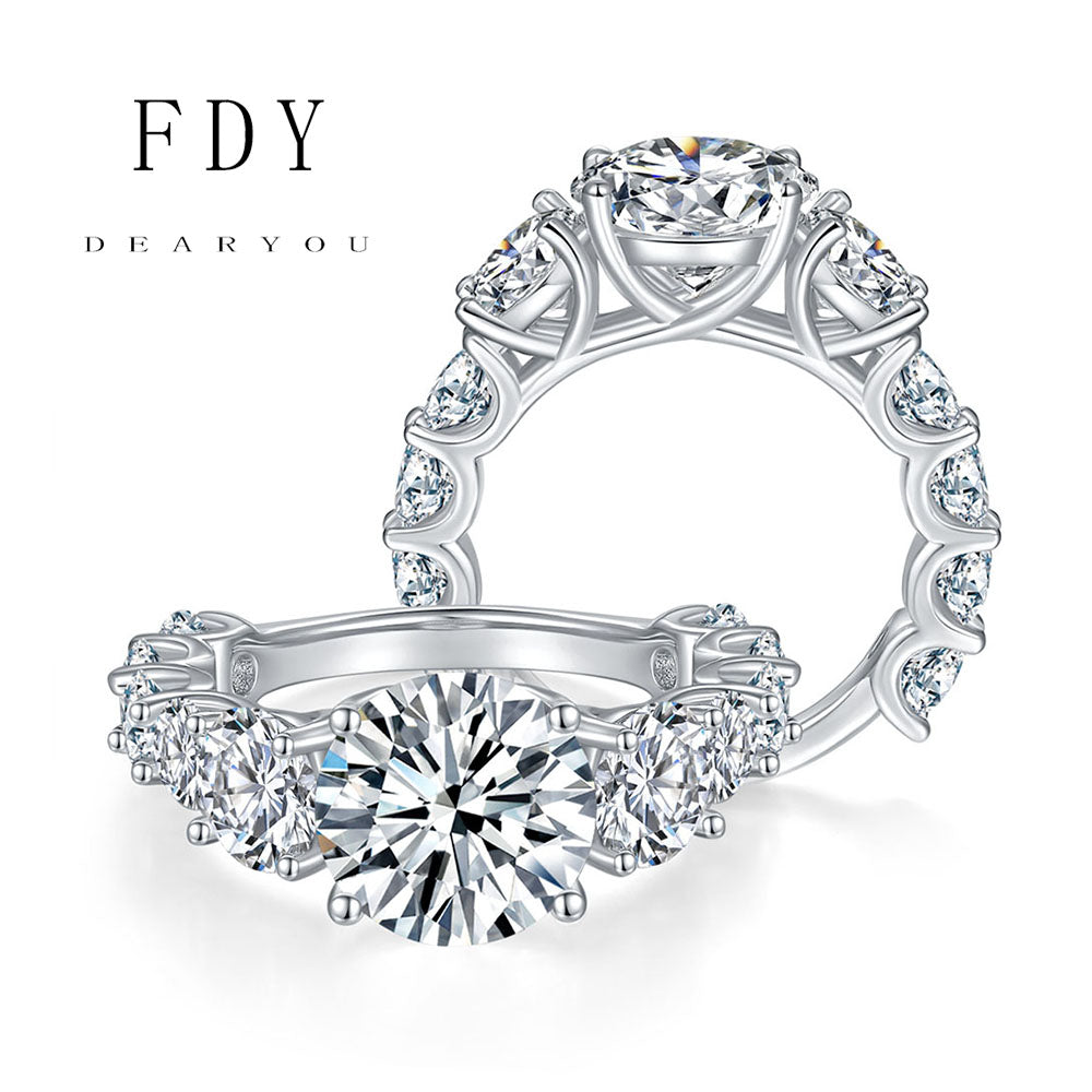 Round Cut Diamond Engagement Wedding Moissanite Ring